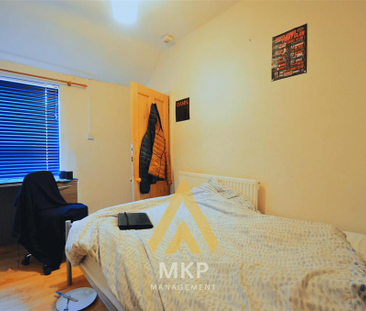 3 bedroom terraced house to rent - Photo 4