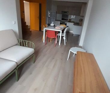 Appartement à louer, 2 pièces - Fort-de-France 97200 - Photo 3