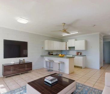 Inviting 2-Bedroom Home in the Heart of West End - Photo 5