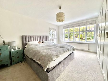 Sunnybank, Epsom - Photo 5