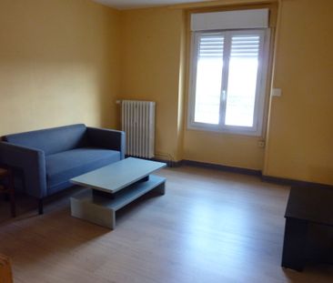 Location Appartement 2 pièces 32m² MONTMORILLON 86500 - Photo 1