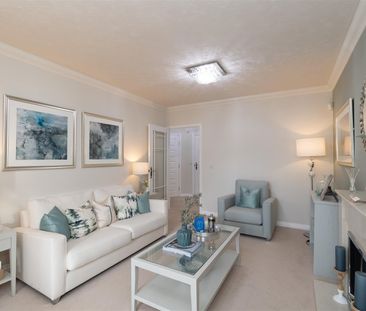 Beck Lodge, Park Gate, Southampton - Photo 3