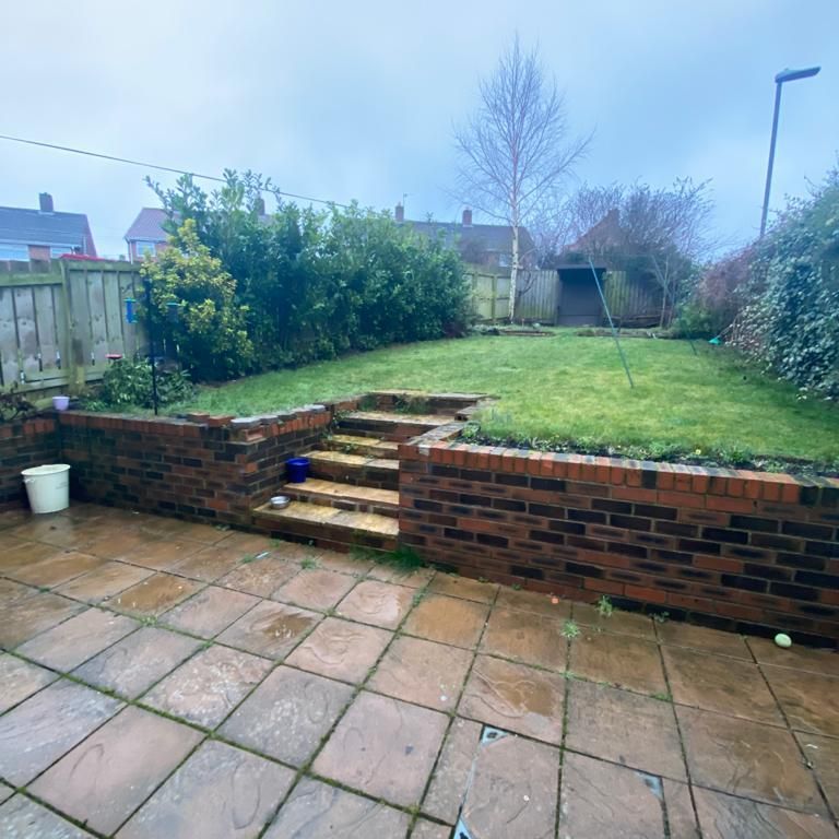 2 bedroom house to rent - Photo 1