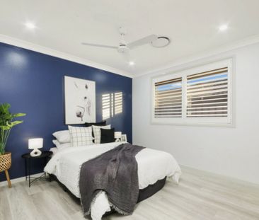 Beautiful 4 Bedroom Home - Walk to Station & Shops! - Photo 2