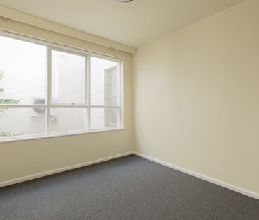 8/32 The Avenue, Windsor VIC 3181 - Apartment For Rent | Domain - Photo 4