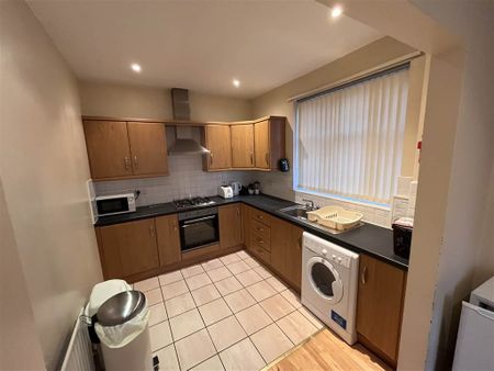 Apt B 52 Wellington Park, Belfast, BT9 6DP - Photo 2