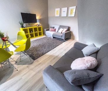 4 bedroom terraced house to rent - Photo 1