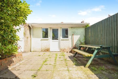 Robert Street, Cathays, Cardiff, CF24 - Photo 5