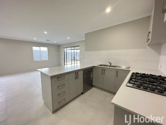 Madora Bay - Magical Sunsets and Beach! - Photo 1