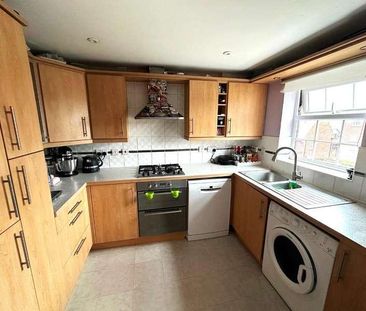 Birkdale Close, Swindon, SN25 - Photo 5