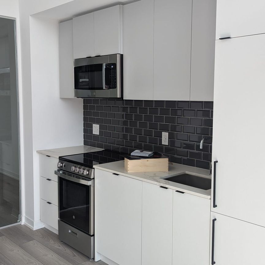 For Lease - 285 Dufferin Street Unit# 217, Toronto, Ontario - Photo 1