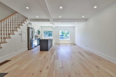 For Lease - 283 Davisville Avenue Unit# Upper, Toronto, Ontario - Photo 2