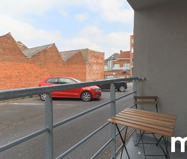 Heel ruim één slaapkamer appartement te huur dichtbij het centrum van Kortrijk met garagebox !! - Foto 4