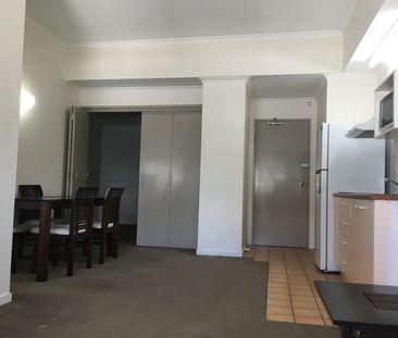 Fully furnished two bedroom apartment in the heart of Brisbane - Photo 6