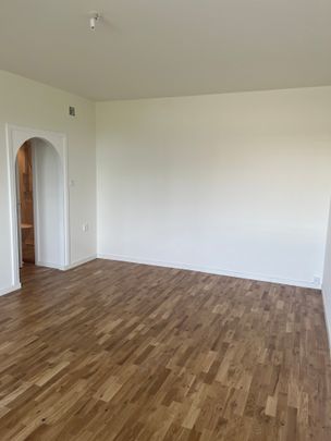 Burspråksvägen, Johanneshov - Photo 1