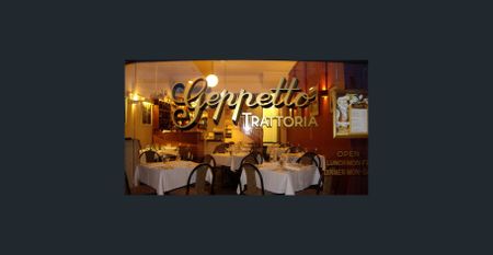 A Rare Ground-Floor Gem in Iconic ‘Hayling’ – Steps from Fitzroy Gardens & Spring Street - Photo 2