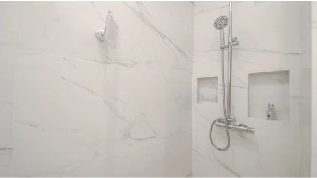 4-bedroom apartment for rent in Cortes, Madrid - Photo 2