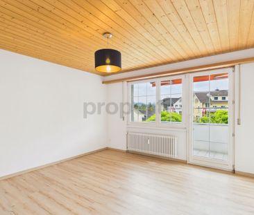 Ruhige 3.5-Zimmer-Eigentumswohnung mit praktischem Innenparkplatz, ... - Photo 1