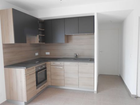 Location Appartement 2 pièces 45m² BEZIERS 34500 - Photo 3