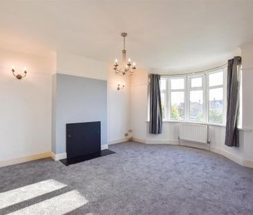 3 bedroom end of terrace house to rent - Photo 1