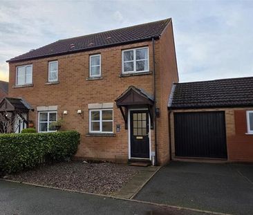 2 bedroom semi-detached house to rent - Photo 5