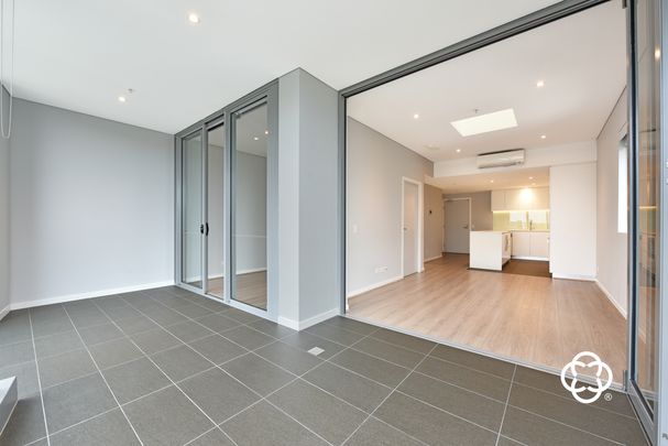 705/3 Half Street, 2127, Wentworth Point Nsw - Photo 1