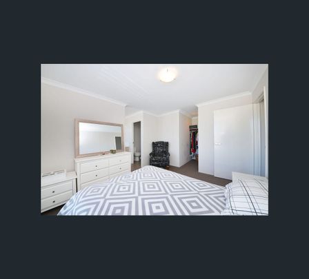 236 Shorehaven Boulevard, Alkimos, WA 6038 - Photo 1