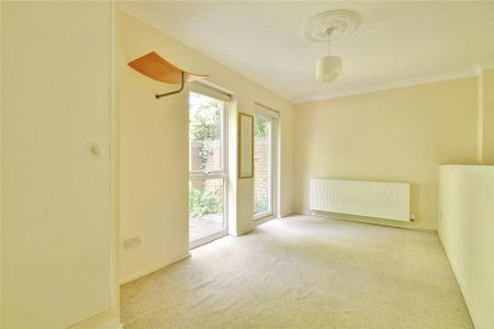 4 bedroom terraced house to rent - Photo 5