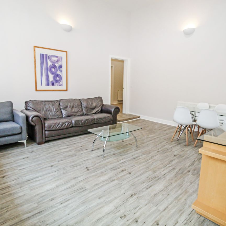 BILLS INCLUDED – Clarendon Road, City Centre, Leeds, LS2 - Photo 1