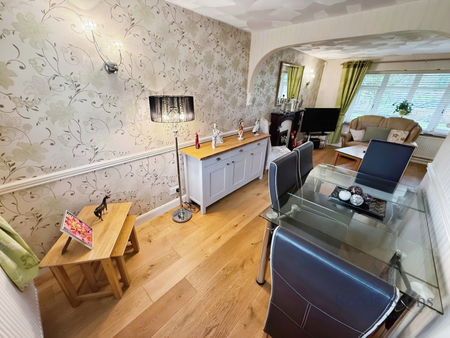 3 bedroom detached house to rent - Photo 4