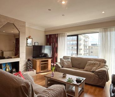 Appartement met twee slaapkamers en twee terrassen in het centrum v... - Photo 2