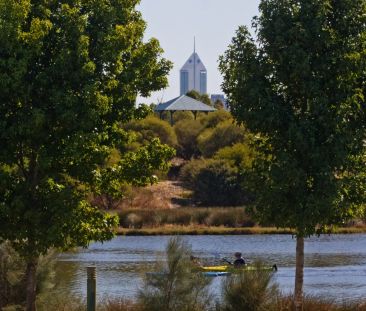 FULLY RENOVATED, GROUND FLOOR APARTMENT WITH TRANQUIL SWAN RIVER OU... - Photo 6