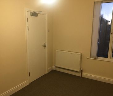 To Let: Crescent Road, Middlesbrough, TS1 4QT. - Photo 6