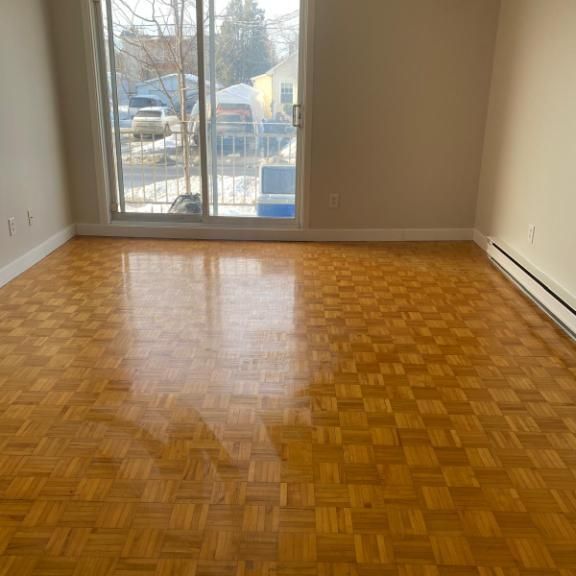 Spacious 1 BR apartment – ​​Saint-Hubert - Photo 1