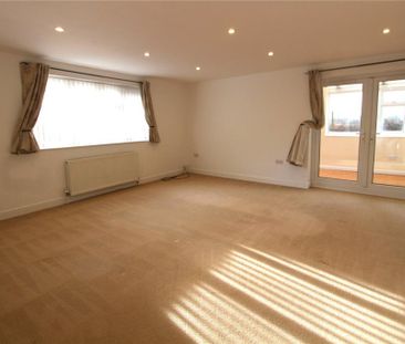4 bedroom detached house to rent - Photo 2