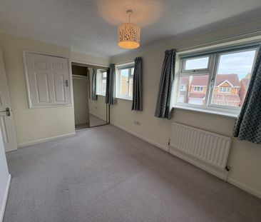 Marshwood Avenue, Poole - Photo 3