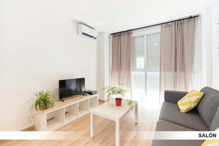 Calle Higuera de la Sierra, Sevilla, Andalusia 41008 - Foto 3