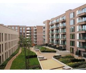 1 Bedrooms Flat to rent in Agnes George Walk, London E16 | £ 295 - Photo 1