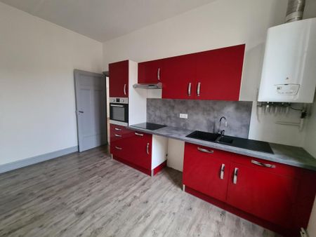 Location Appartement 3 pièces 68m² LE CREUSOT 71200 - Photo 2