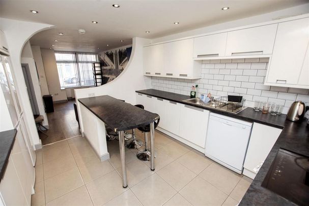 7 bedroom house to rent - Photo 1