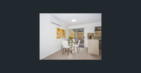 Three Bed Townhouse in Great Location - Photo 4