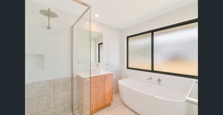 Family Home In The Ideal Location - Photo 4