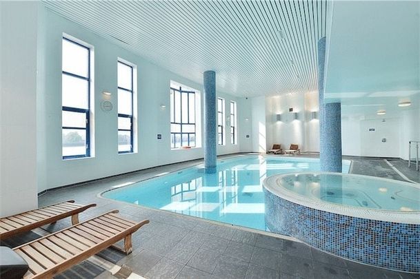 4 Bed Terraced House, Cyclops Mews, E14 - Photo 1