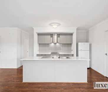 Modern Family Living in a Prime Club Armstrong Location - Photo 5
