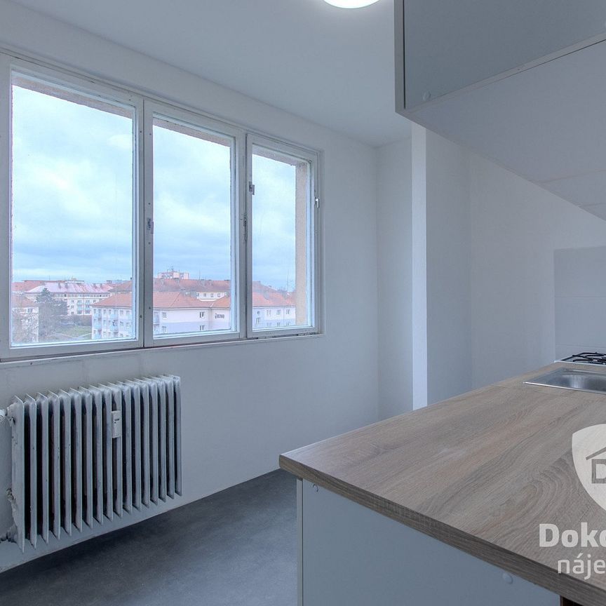 Pronájem bytu 1+1 36 m² - Photo 1