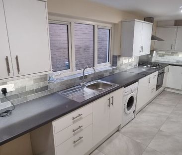 46 Donnybrook Street, Belfast BT9 7DD - Photo 4