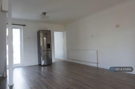 2 bedroom terraced house to rent - Photo 3