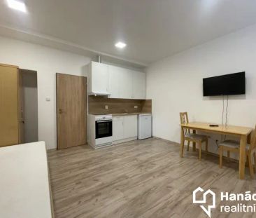 Pronájem, Byt 1+kk, 23 m - Photo 1