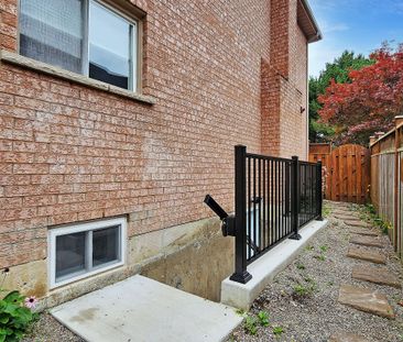 For Lease - 36 Kennett Drive, Whitby, Ontario - Photo 4