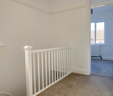 3 bedroom end of terrace house to rent - Photo 1